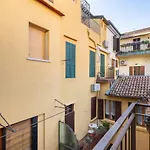דירה Casa Petronio Center *