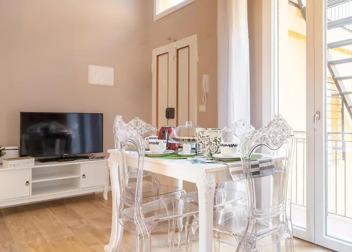 Casa Petronio Center