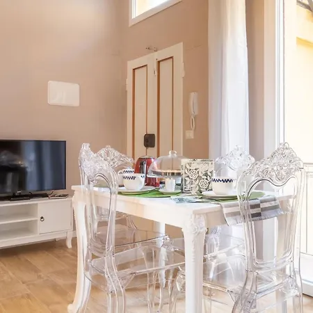 Casa Petronio Center