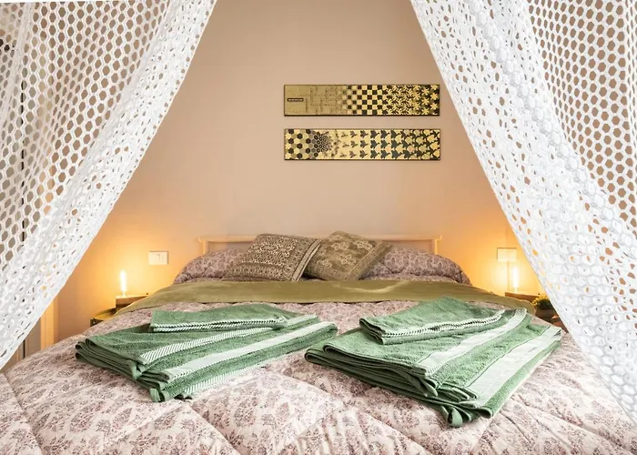 Casa Petronio Center * Болонья