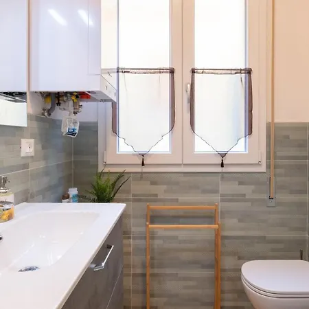 Casa Petronio Center