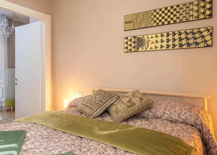 Casa Petronio Center * بولونيا